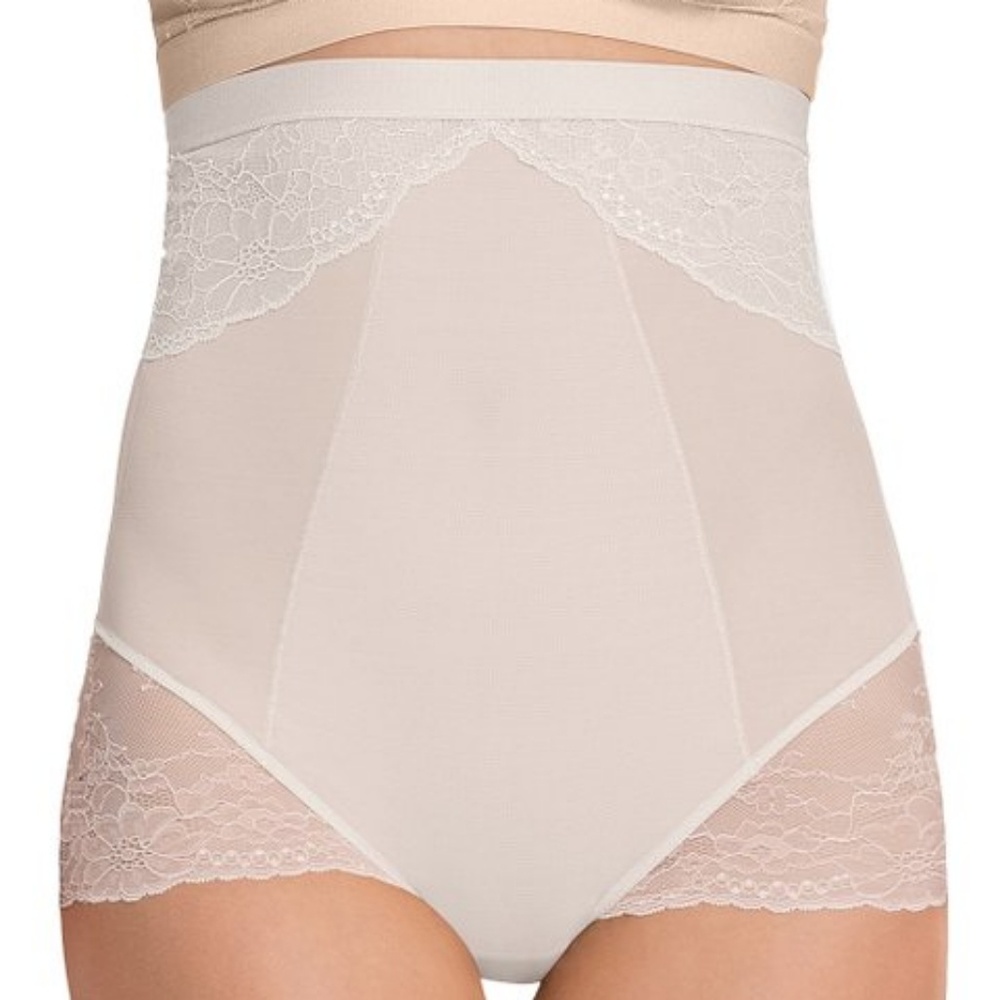 Spotlight On Lace High-Waist Brief - Clean White